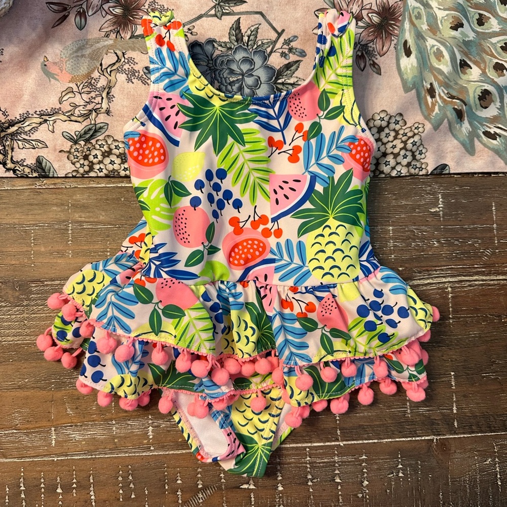 Toddler Pom Pom swimmie!